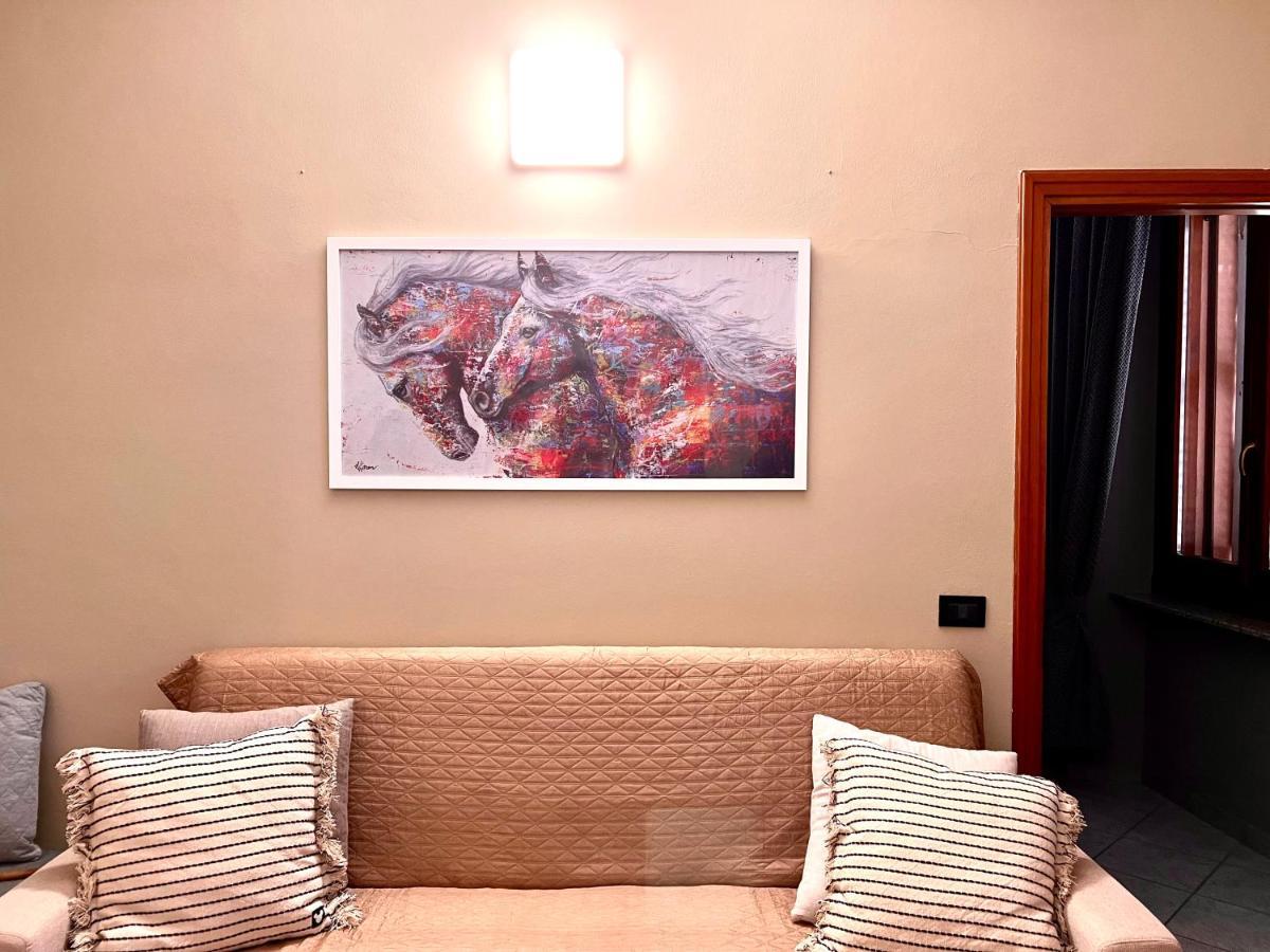 Appartamento In Centro Storico "La Casa Di Cri" Asti Extérieur photo