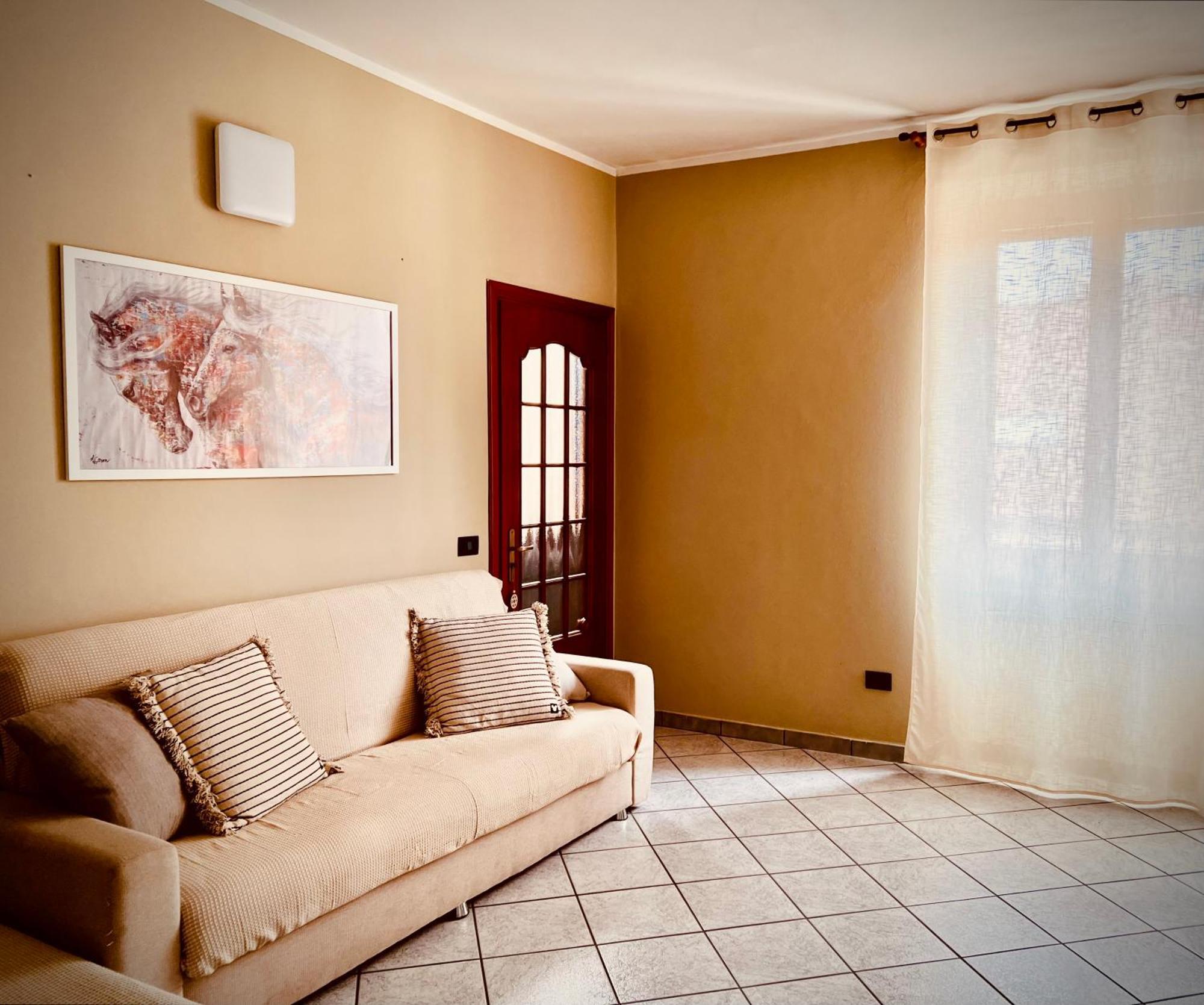 Appartamento In Centro Storico "La Casa Di Cri" Asti Extérieur photo